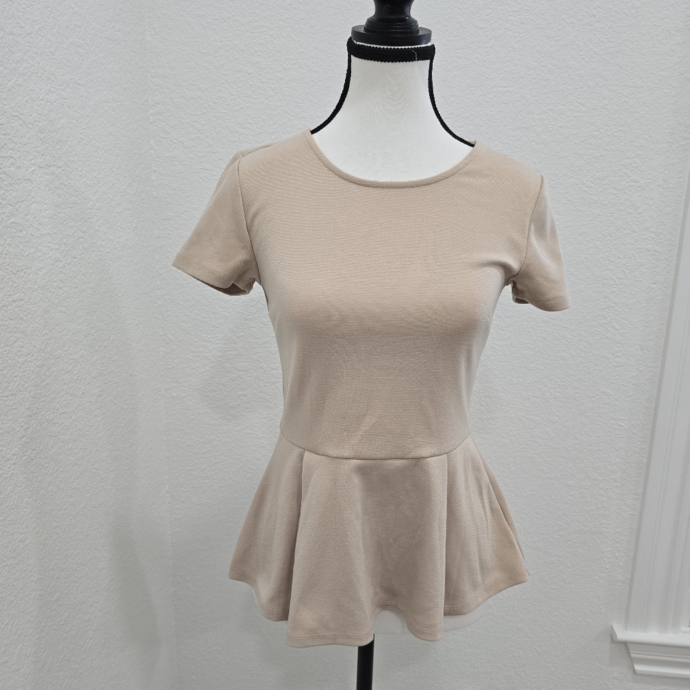 Forever 21 Cream Peplum Blouse Top Short Sleeves